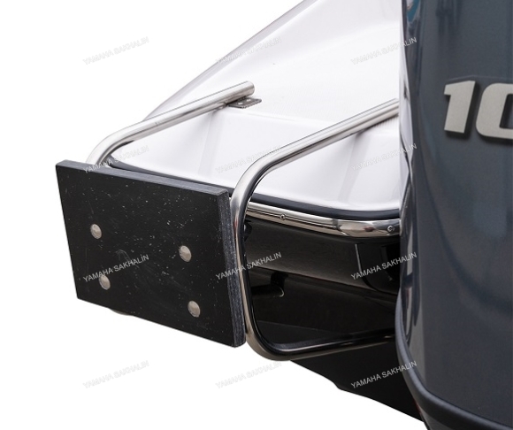 Транец белый для вспомогательного двигателя Бриз-18, Бриз-18НТ