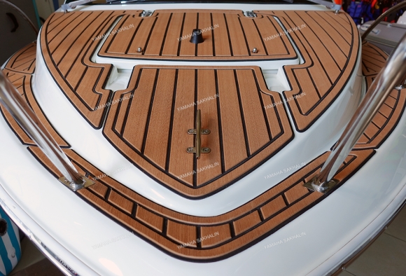 Палубное покрытие Eva-Teak корич/черное (верхняя часть корпуса) - Бриз-18HT Палубное покрытие Eva-Teak корич/черное (верхняя часть корпуса) - Бриз-18HT