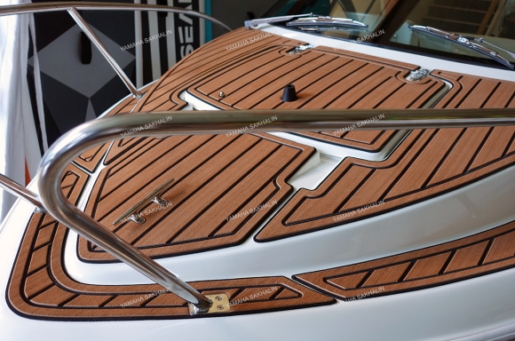 Палубное покрытие Eva-Teak корич/черное (верхняя часть корпуса) - Бриз-18HT Палубное покрытие Eva-Teak корич/черное (верхняя часть корпуса) - Бриз-18HT