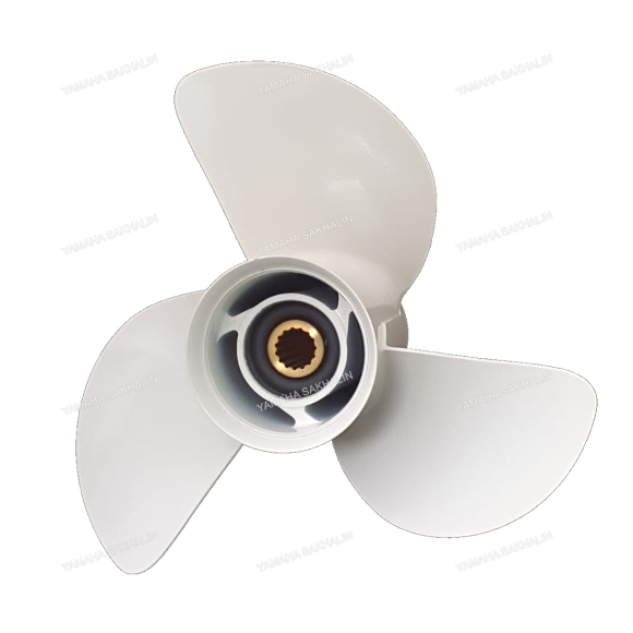 Винт Yamaha 13 5/8 x 14, 3-х лопастной, правого вращения 6E5-45958-00